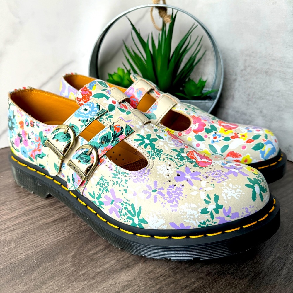RARE DR. MARTEN WANDERLUST FLORAL 8065 Mary Jane
